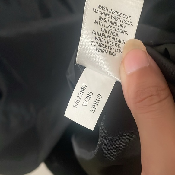 Banana Republic Black Dress with Flutter Cap Sleeves Size 10 - Picture 5 of 9